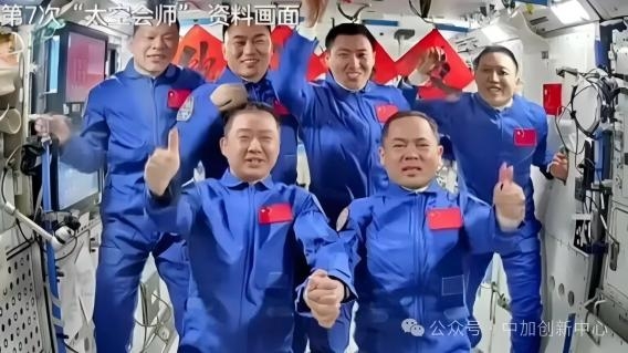 de24d4293941baef4579d8efb505f7c4.jpg de24d4293941baef4579d8efb505f7c4.jpg